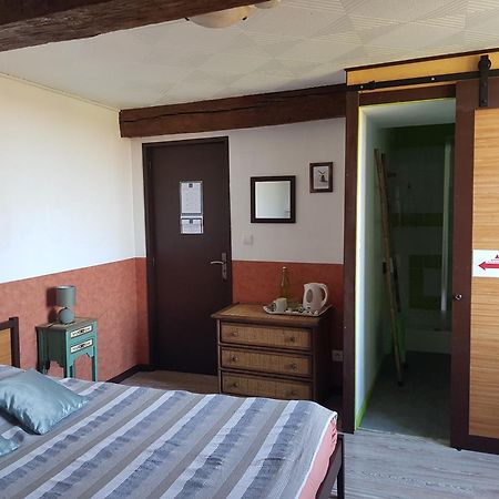 Bed and Breakfast Les Forges De Planechaud Saint-Sornin-Leulac Exterior foto